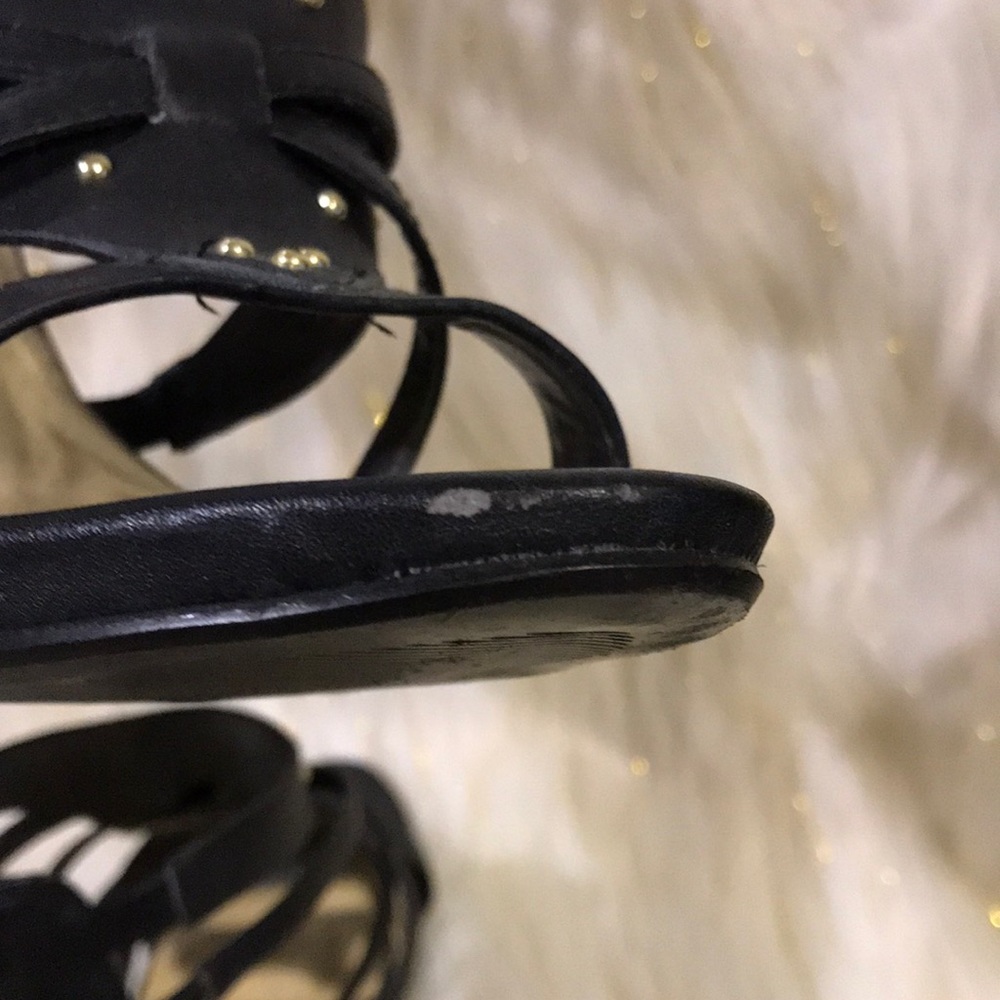 Shoes - Picture 5 of 5